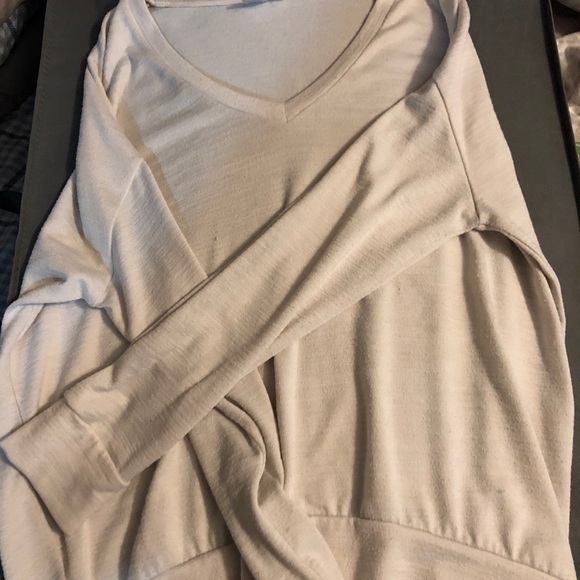 Sweaters - Picture 3 of 4